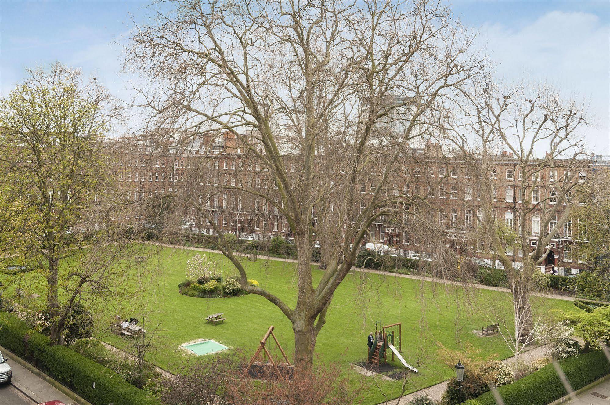 The Coronation Hotel London Exterior photo